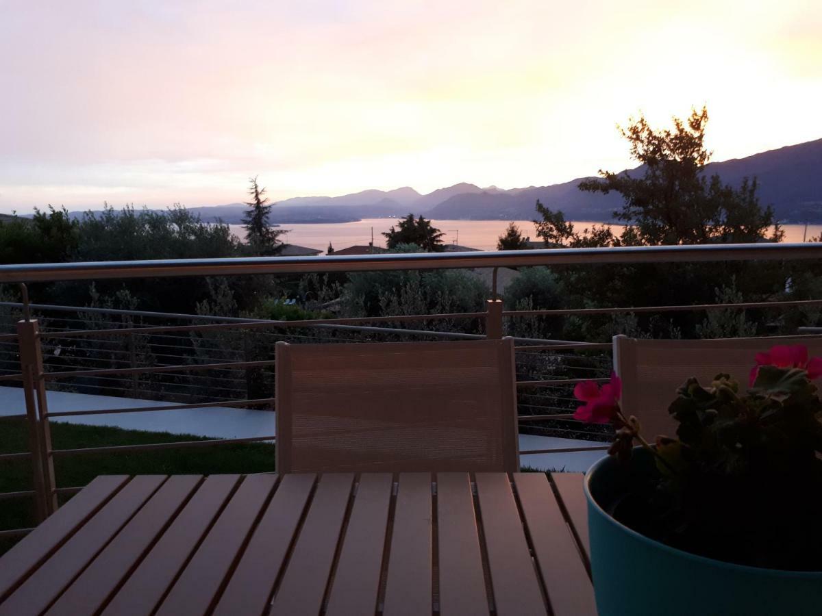 Villa Kiara Torri Del Benaco Buitenkant foto